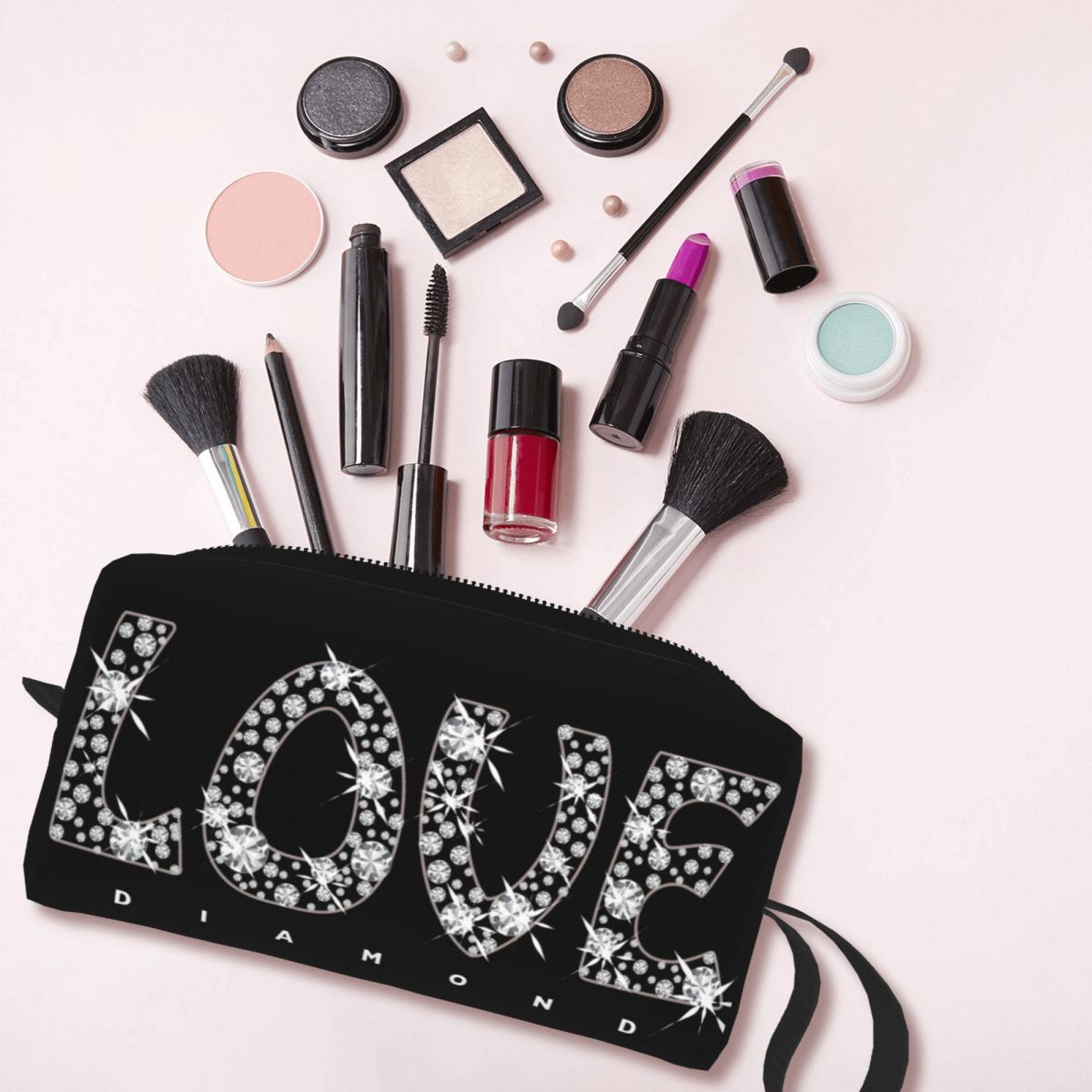 Personalizowana kosmetyczka z  – Beauty Love Makeup recenzja i cena